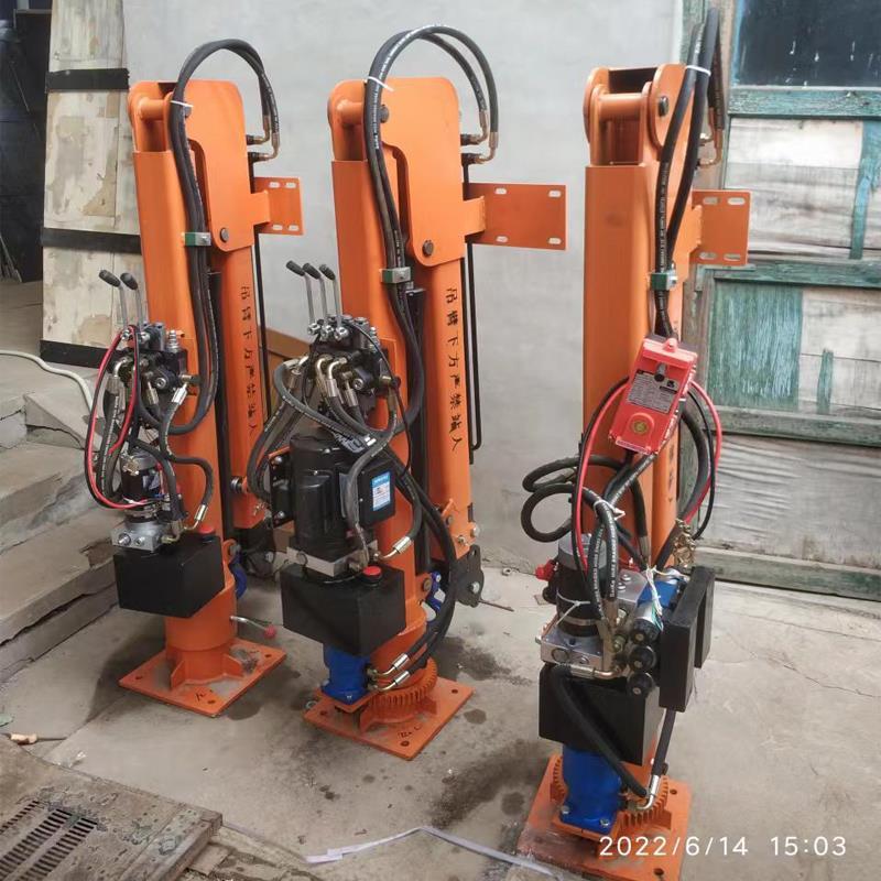 斗六市重汽蓝牌随车吊 3.2吨 国六动力强 液压驱动 农用自卸起重机